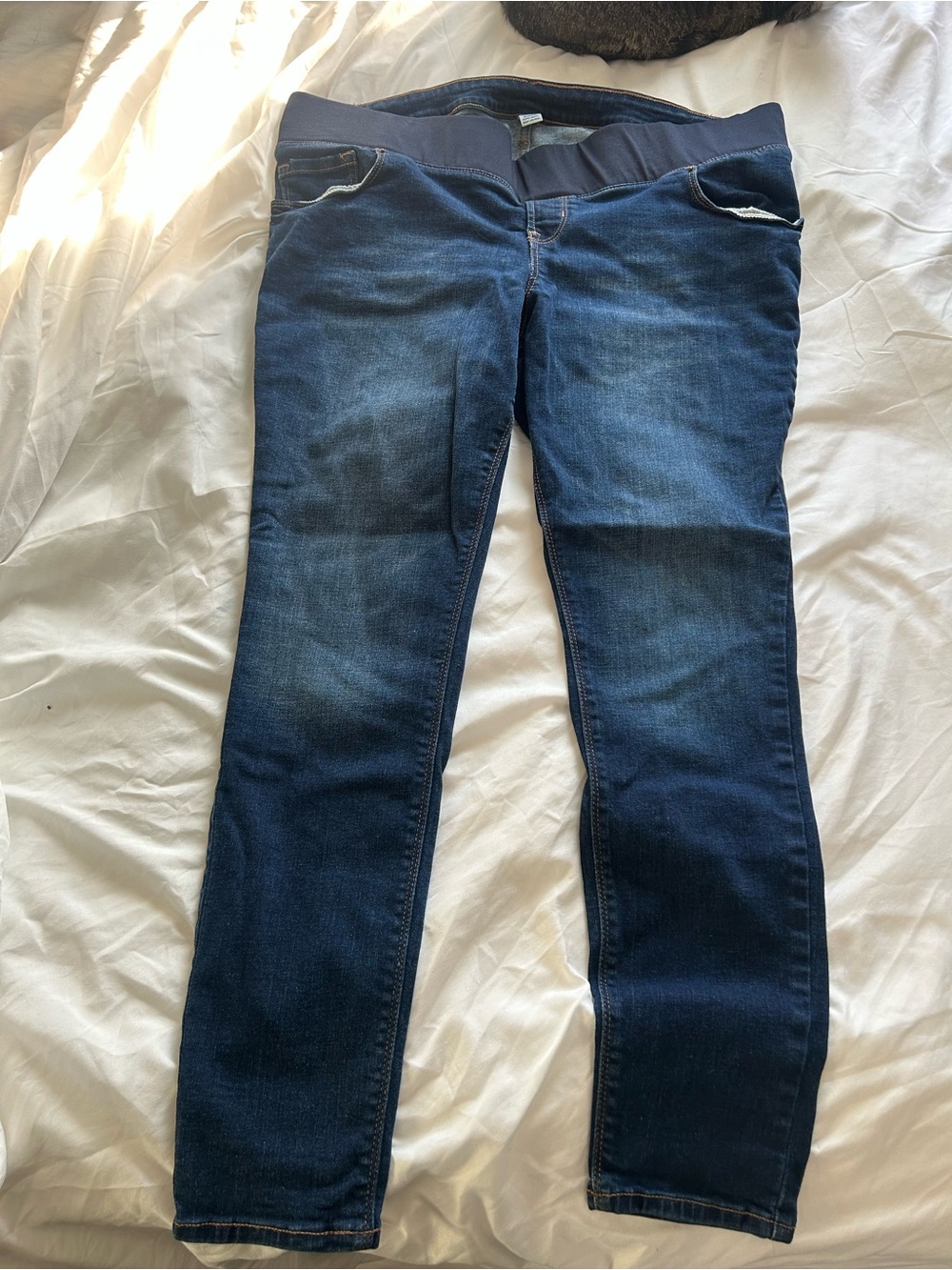 Old Navy rockstar Maternity Skinny Jeans 14